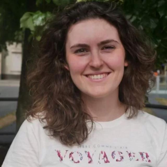 Pasfoto Manouk van Delft